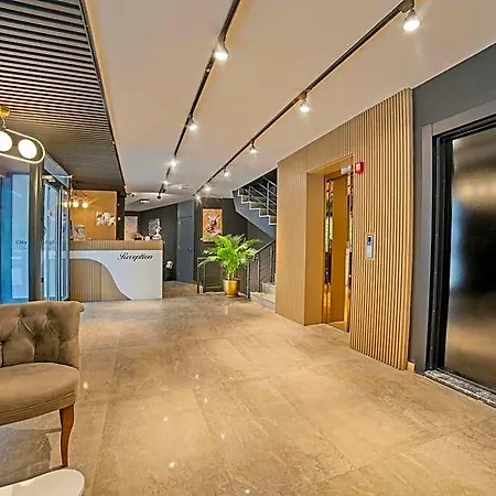 Citimoonlight Hotel 4*