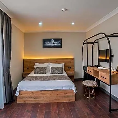 Citimoonlight Hotel 4*