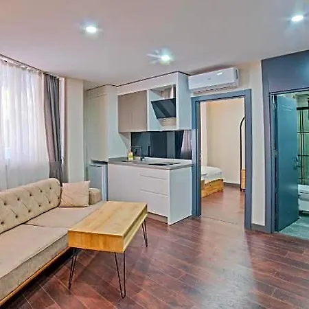 Citimoonlight Hotell 4*
